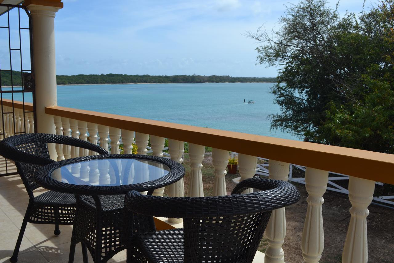 Buccoo Reef View Hotel Eksteriør billede